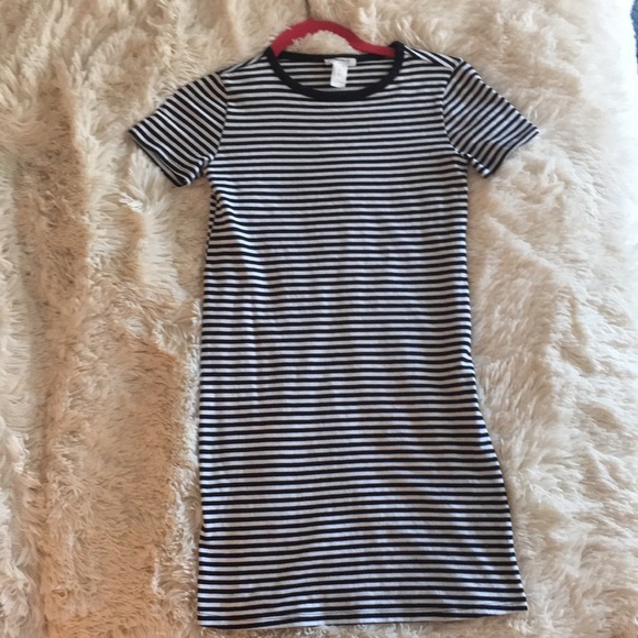 {Forever 21} black and white striped dress - Picture 1 of 2